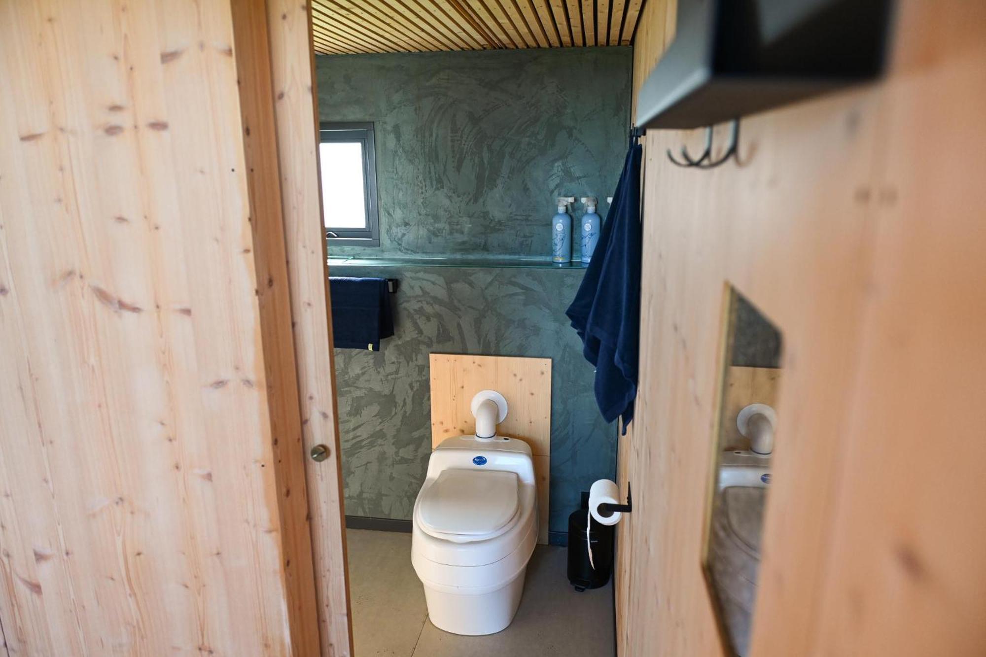 Tiny House Pioneer 18 Zur Meerseite - Green Tiny Village Harlesiel 카롤리넨시엘 외부 사진